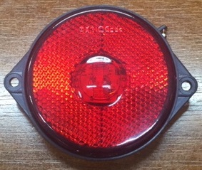 FAROL LATERAL UNIVERSAL LED CON BASE ROJO