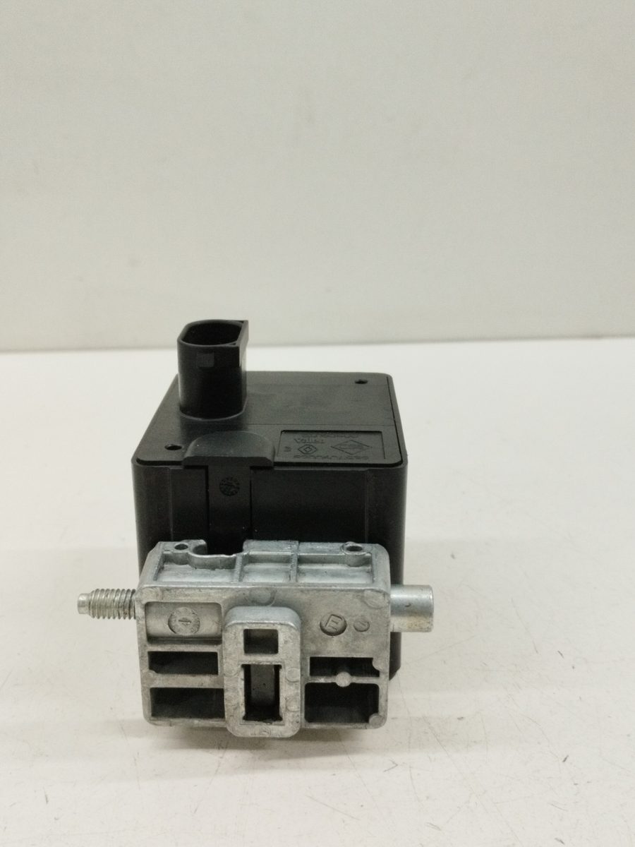 Modulo Traba De Dirección Renault Megane Ii Classic Berlina 2003-2010 8200604932