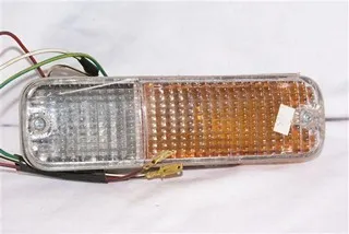 Faro de paragolpes delantero izquierdo