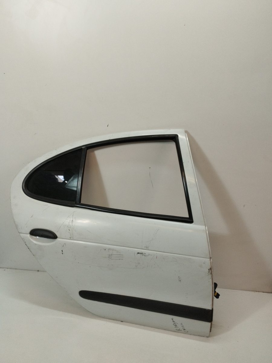 Puerta Trasera Derecha Renault Megane I Classic (LA0) 1996-2001 Europa