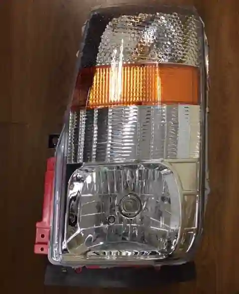 SEMIOPTICA IZQ JAC CAMION HFC1063-HFC 1035