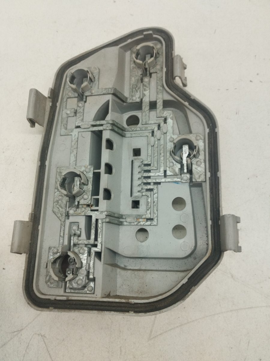 Porta Lampara Trasero Derecho Volkswagen Polo (9N1) 2001-2005 Match 6Q6945258R