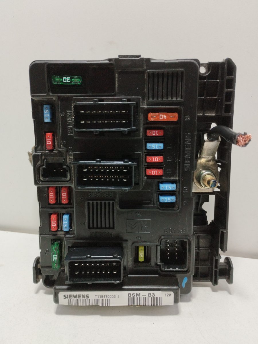 Caja Reles / Fusibles / Modulo Bsm Citroën C3 2016-2023 Business 1.6L 55kW 9643498880