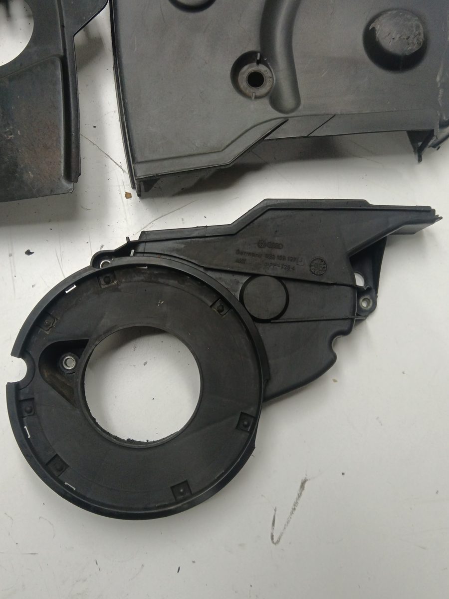 Tapa Distribucion Volkswagen Polo Berlina (6N1) 1994-1999 Air 1.9L 47kW