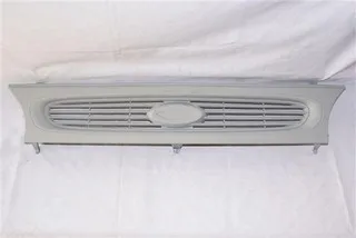 Parrilla delantera