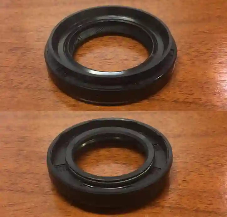 Retén de triceta derecho