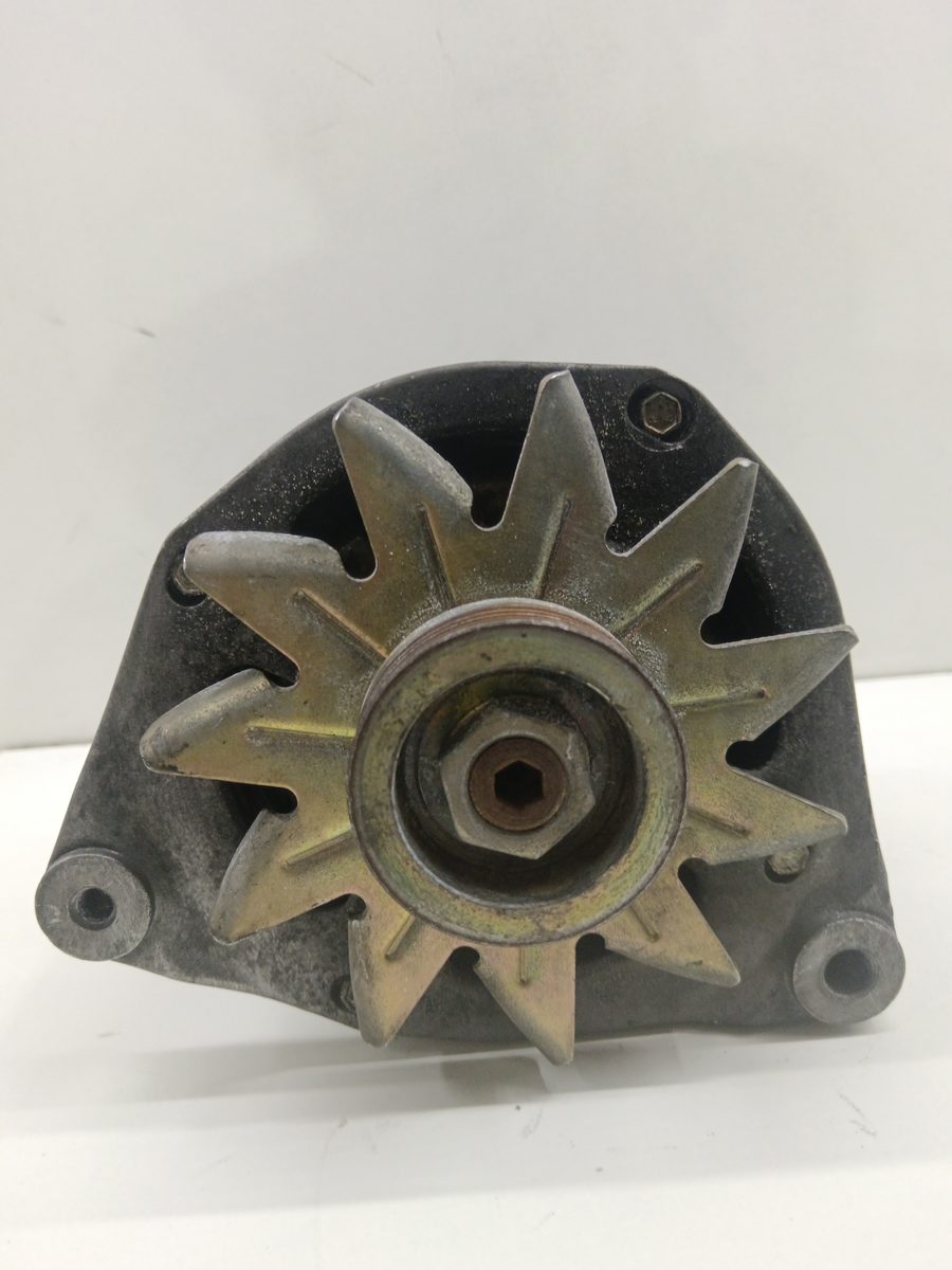 Alternador Peugeot 205 Berlina 1983-1998 1,1 1.1L 44kW 2541205