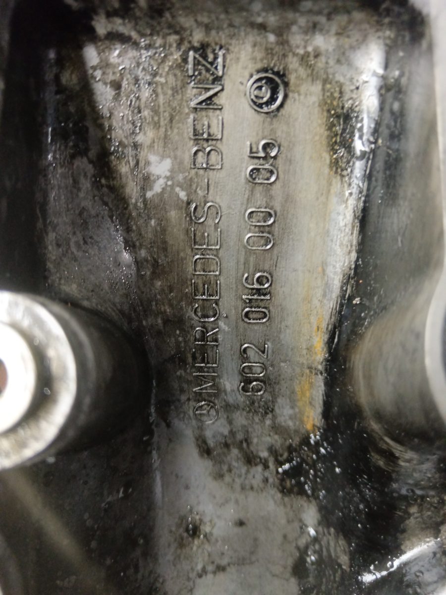 Tapa De Valvulas Mercedes-Benz Clase E (W124) Berlina 1984-1997 2.5 Diesel 6020160005