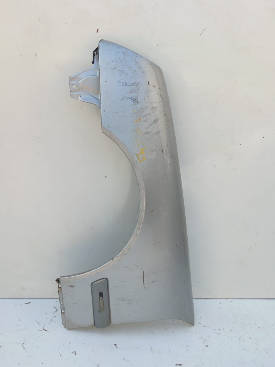 Guardabarro Delantero Izquierdo Mercedes-Benz Clase E (W210) Berlina 1995-2002