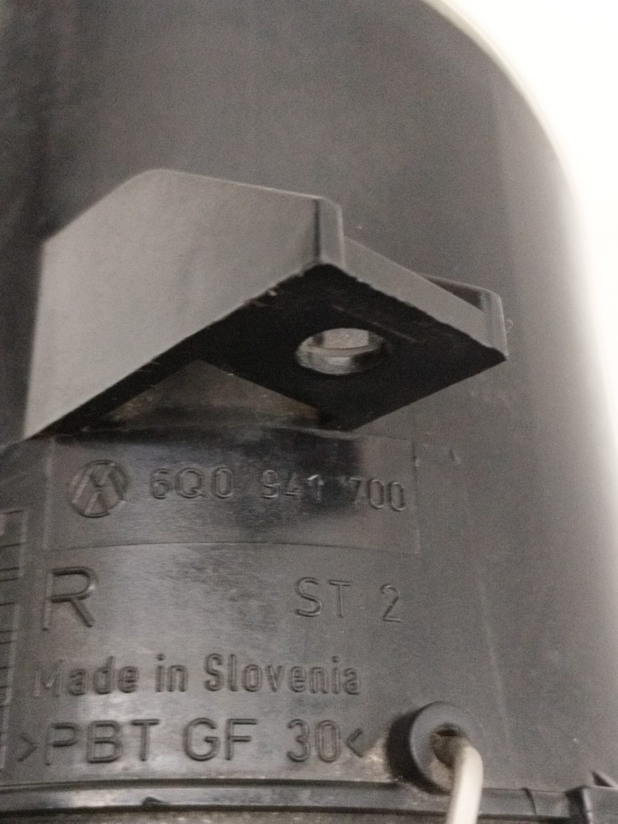 Faro Caminero Derecho Volkswagen Polo (9N1) 2001-2005 Match 6Q0941700