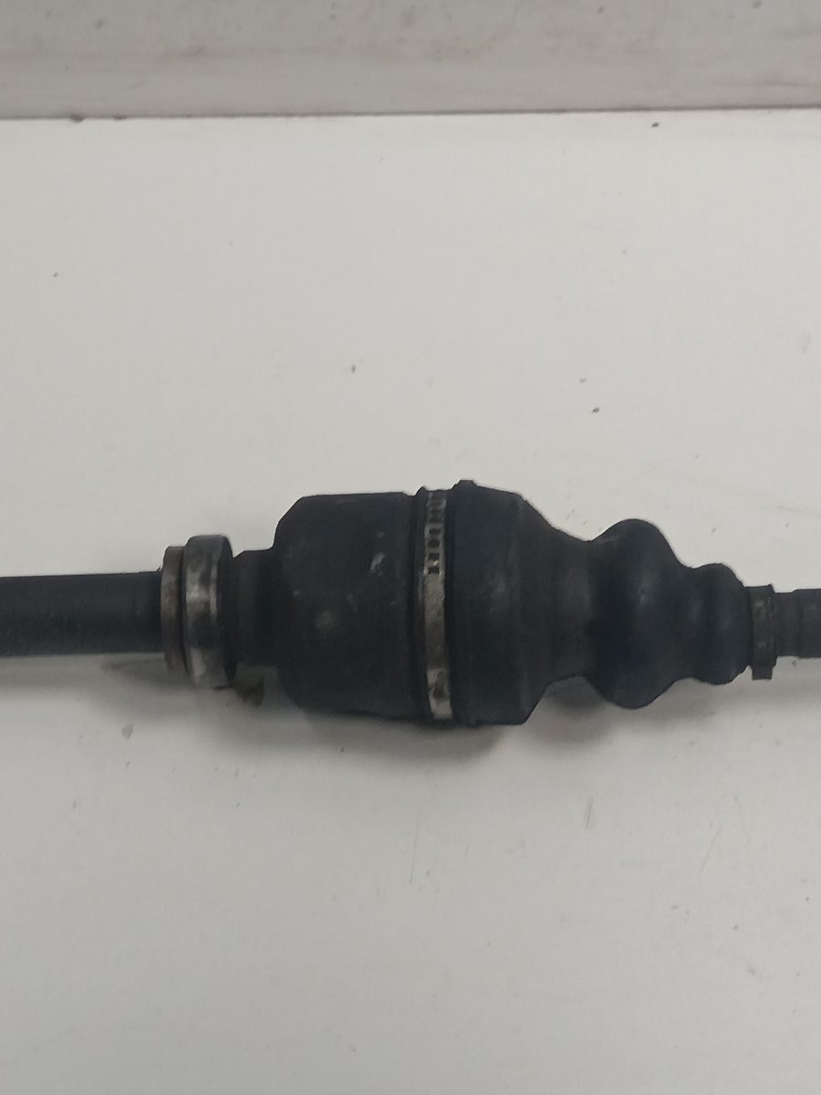Semieje Delantero Derecho/Izquierdo Peugeot 205 Berlina 1983-1998 STYLE DIESEL