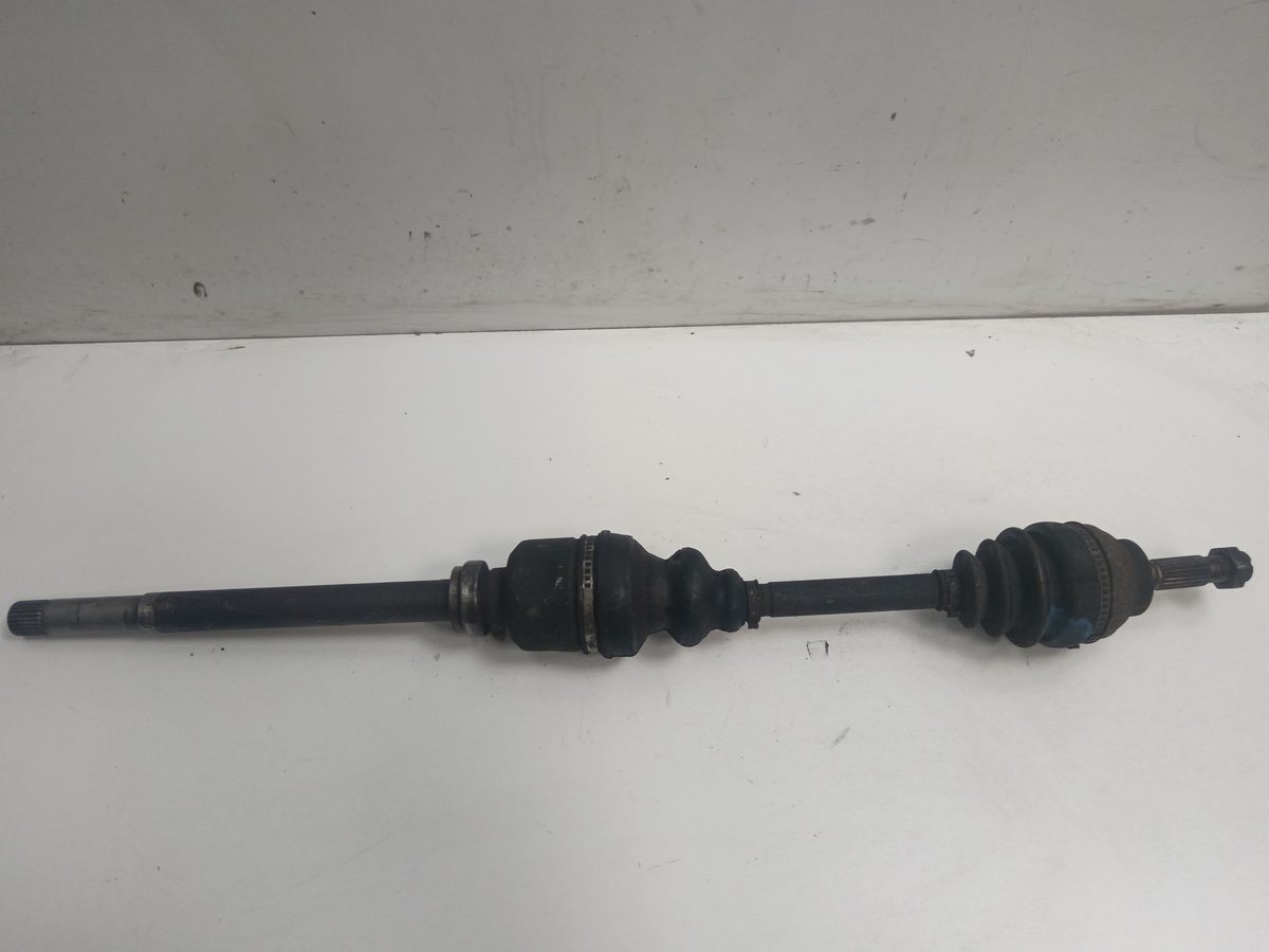Semieje Delantero Derecho/Izquierdo Peugeot 205 Berlina 1983-1998 STYLE DIESEL