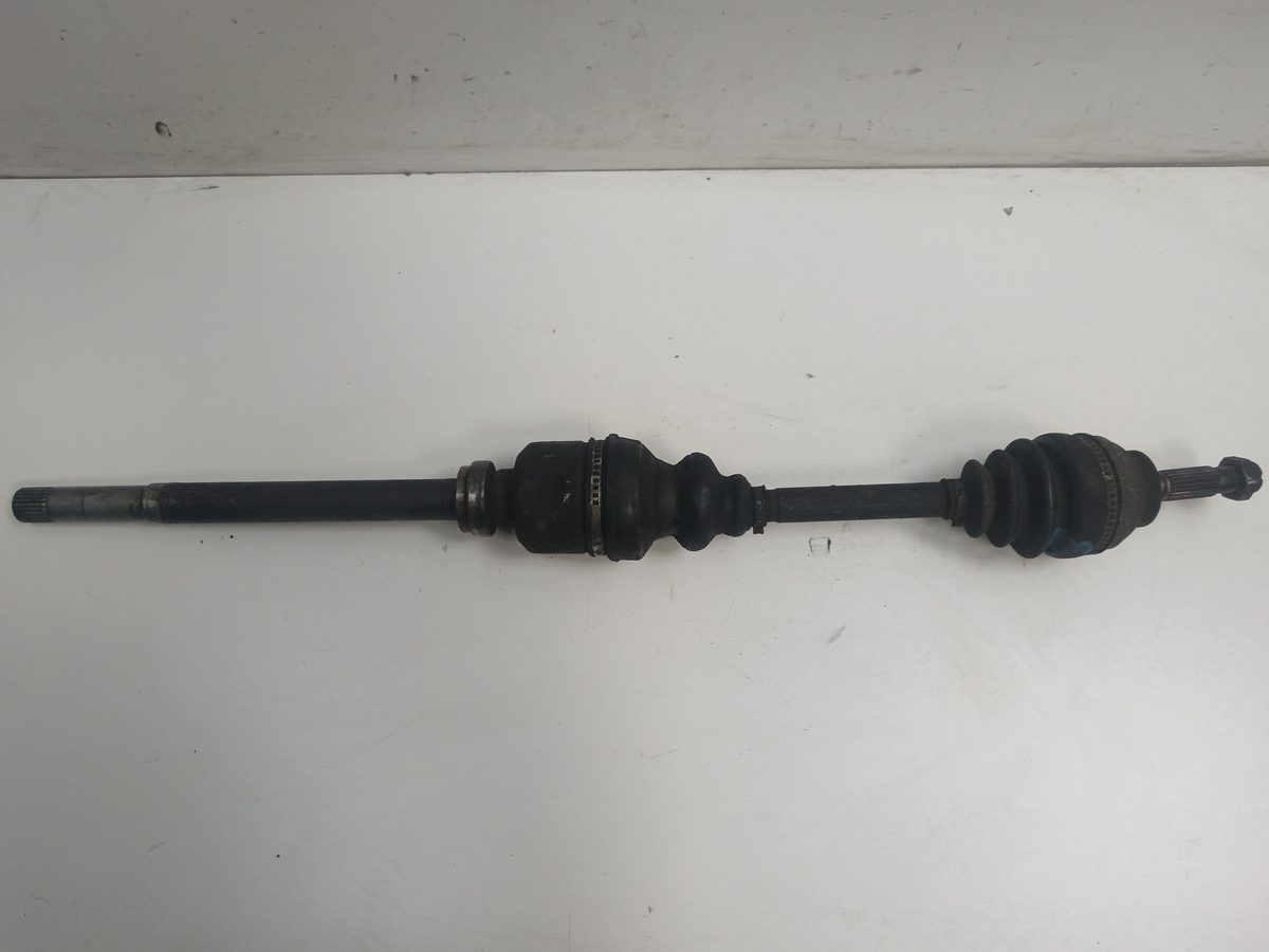 Semieje Delantero Derecho/Izquierdo Peugeot 205 Berlina 1983-1998 STYLE DIESEL