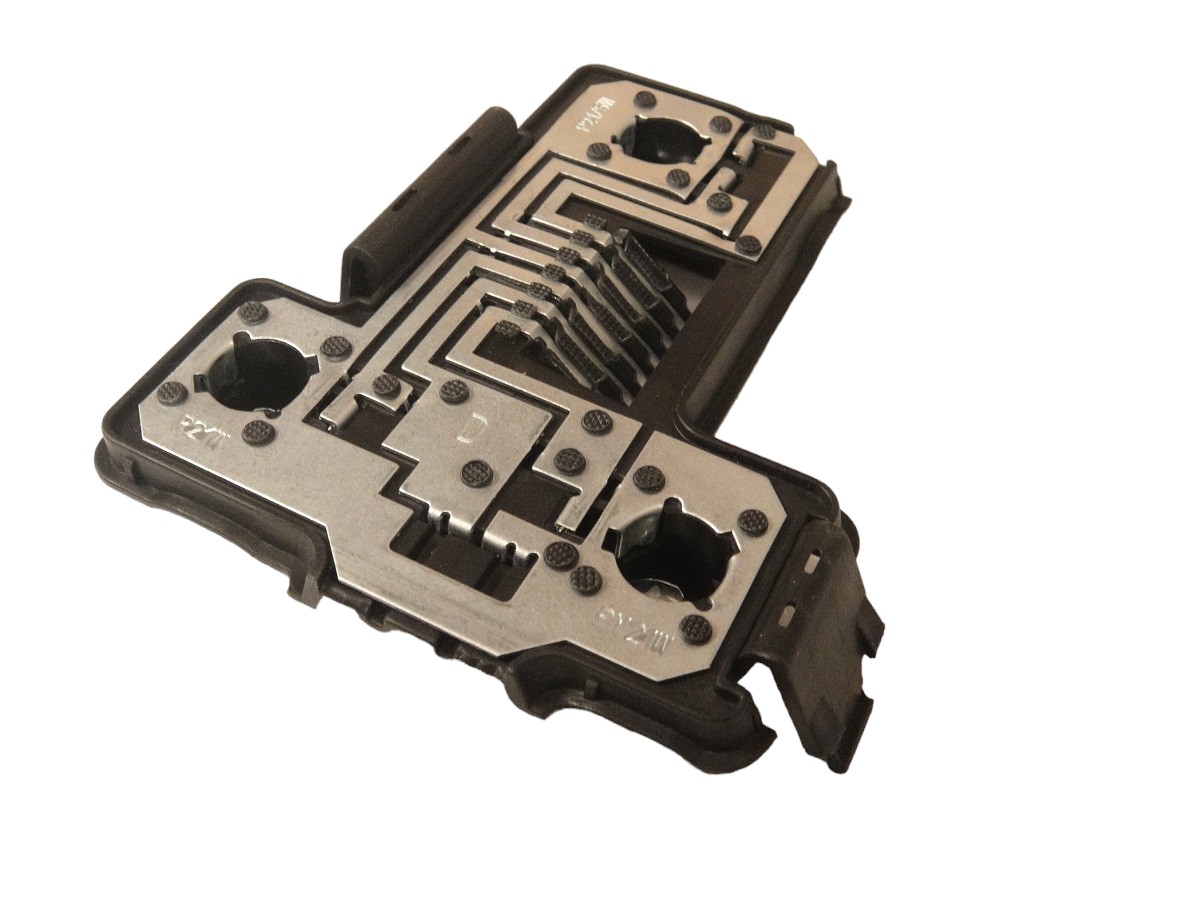 PORTA LAMPARA DERECHA FARO TRASERA CHEVROLET CORSA 3P 00/09