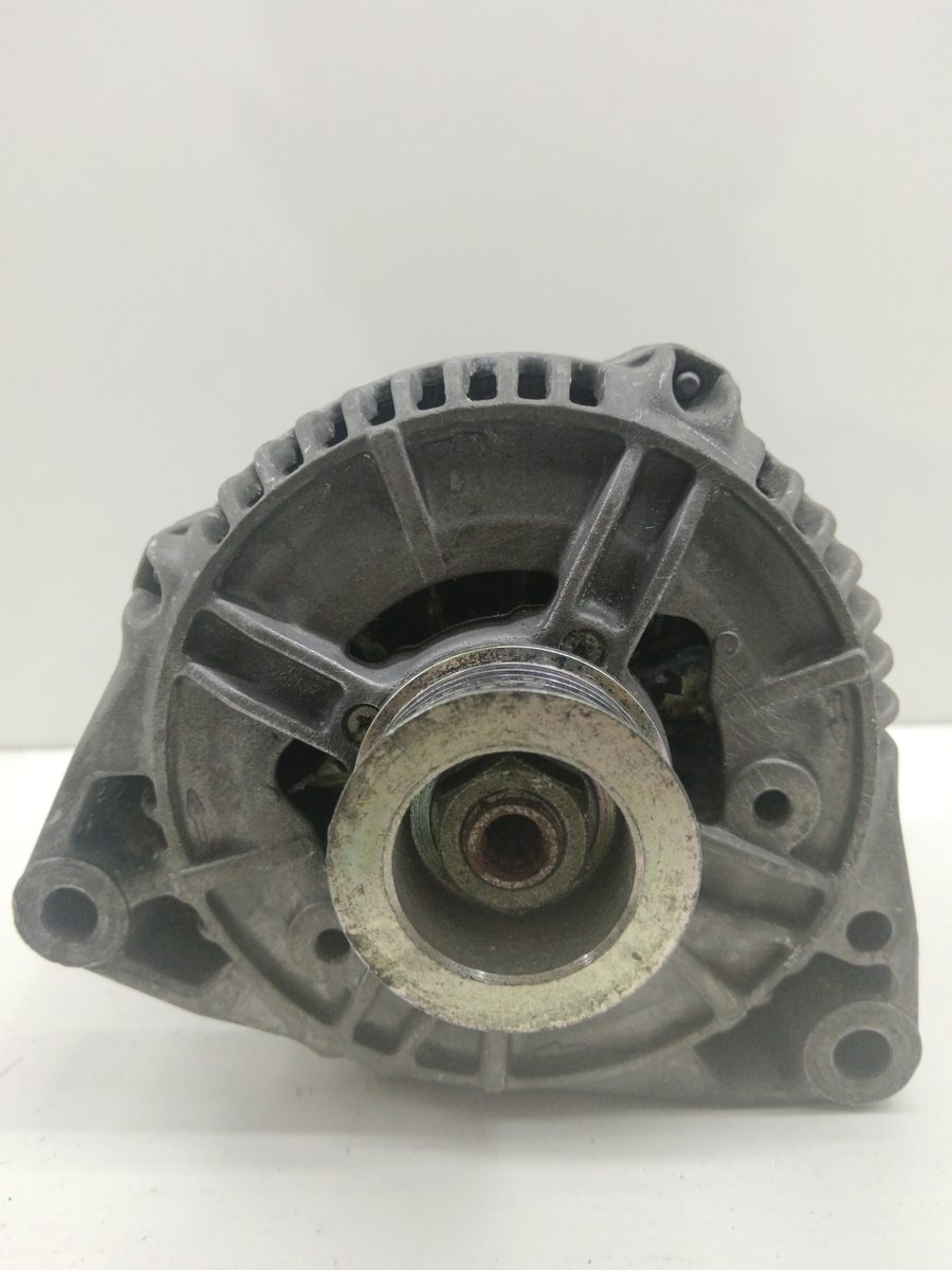 Alternador Opel Vectra B Berlina 1995-2002 Básico (1999->) 2.0L 74kW 90540885