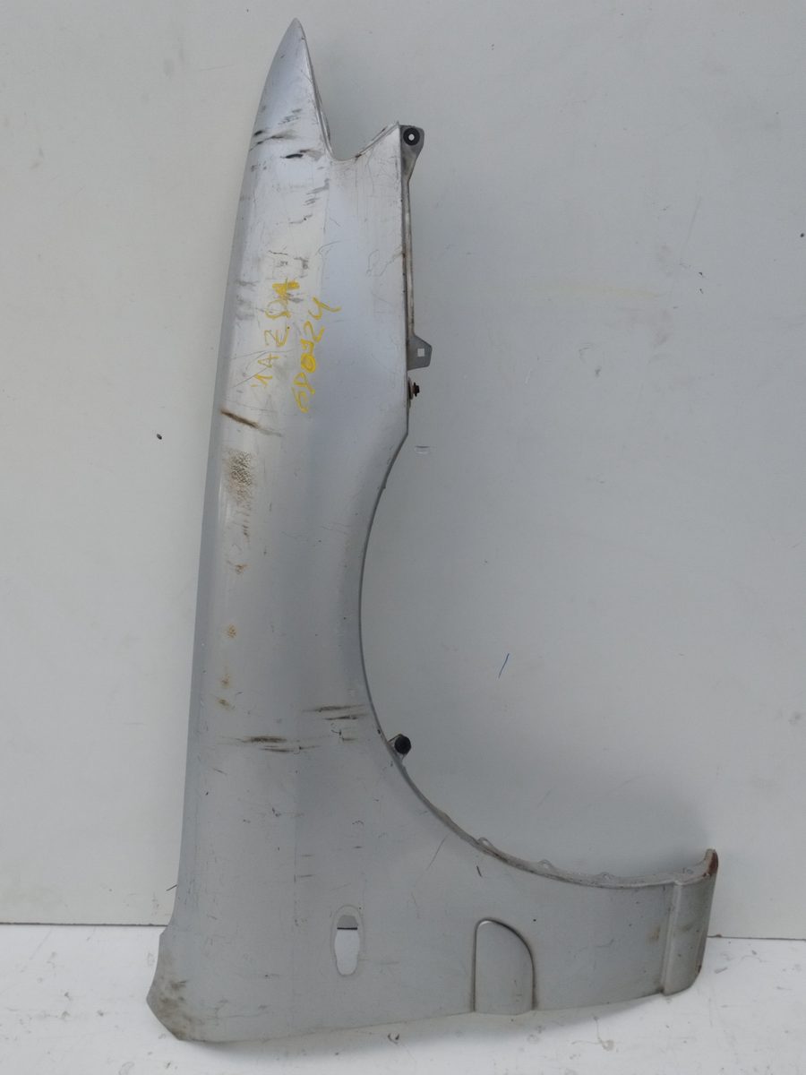 Guardabarro Delantero Derecho Mazda 626 Monovolumen (GW) 1997-2002 Comfort (74kW)