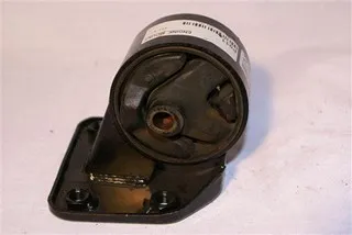 SOPORTE MOTOR DEL DER MITSUBISHI LANCER 93 GSP