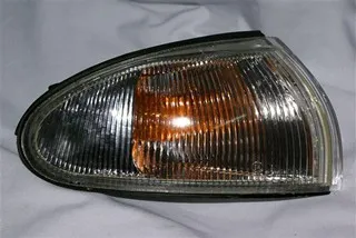 Faro delantero derecho