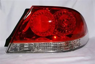 FAROL TRA DER MITSUBISHI LANCER 04 DEPO