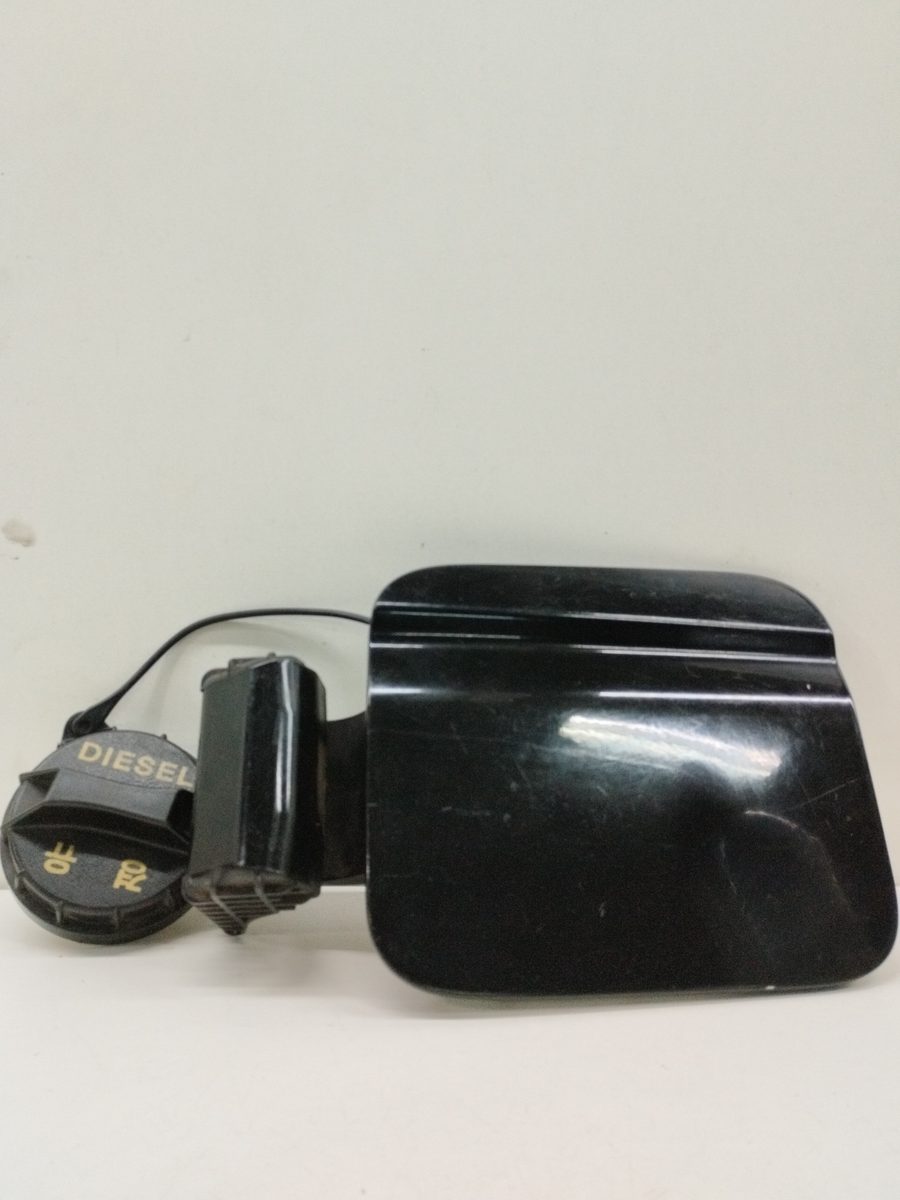 Tapa Exterior Combustible Kia Cerato 2004-2007 CRDI 695102F000