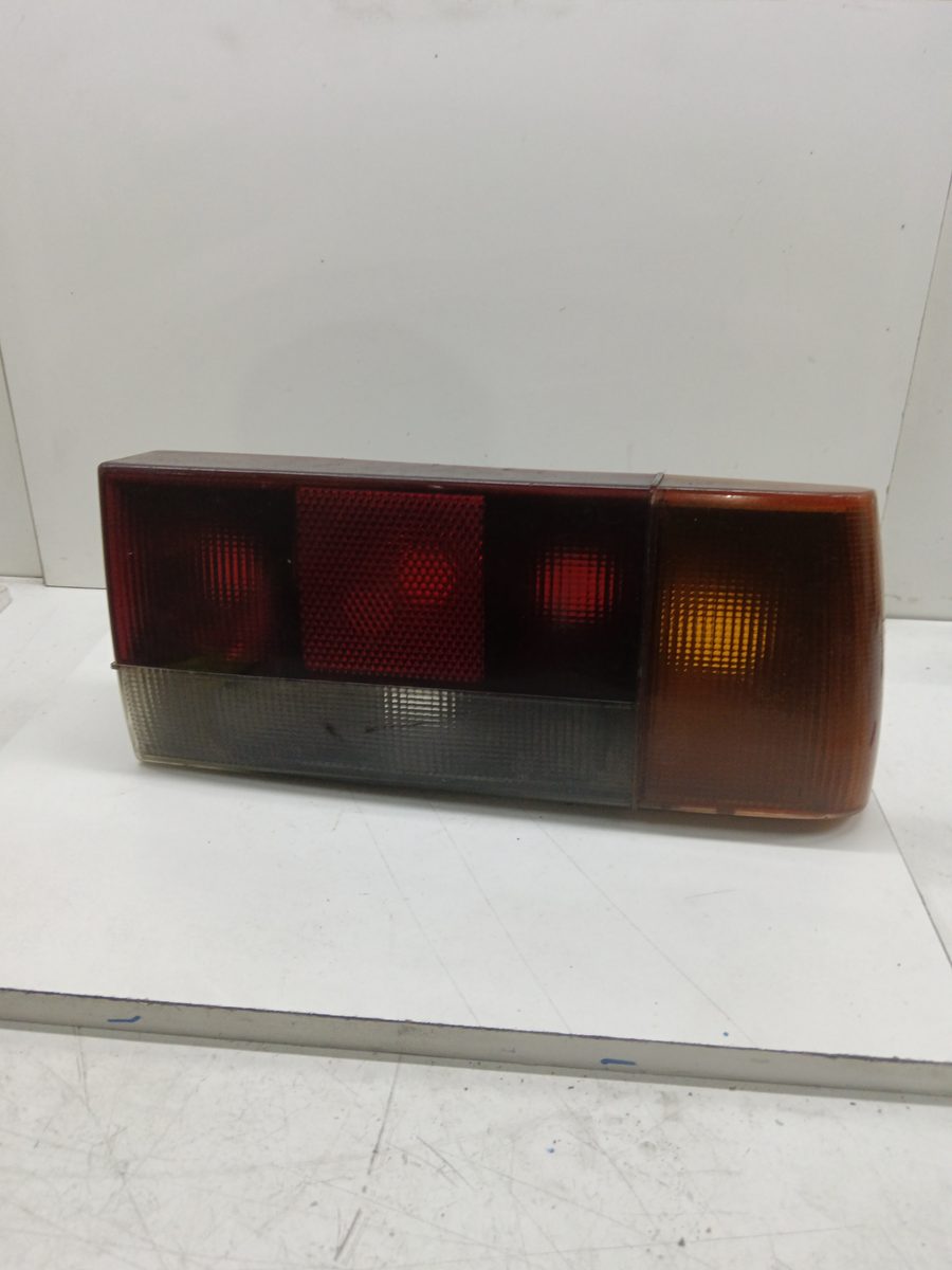 Farol Trasero Derecho Exterior Peugeot 505 Berlina 1979-Actualidad GL S