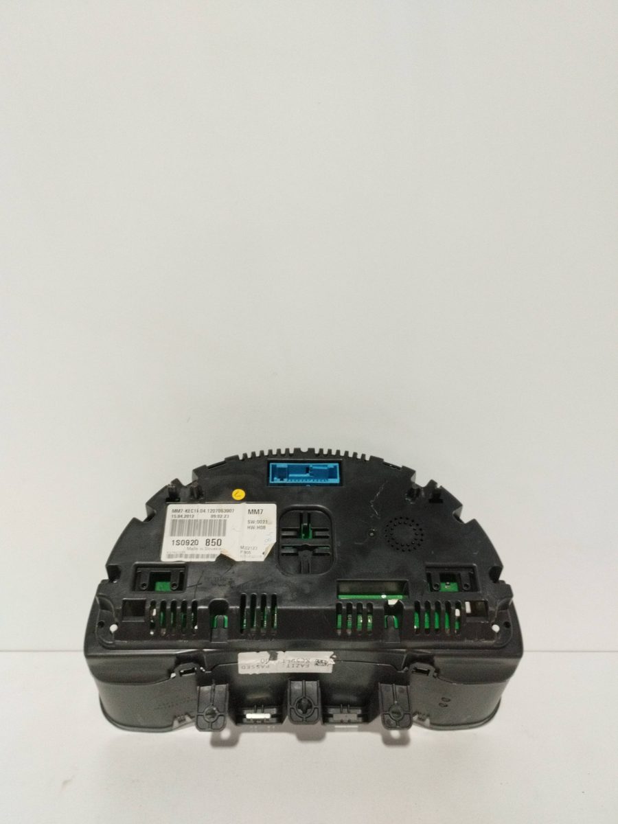 Tablero de Instrumentos Volkswagen Up! (121) 2011-2016 1S0920850