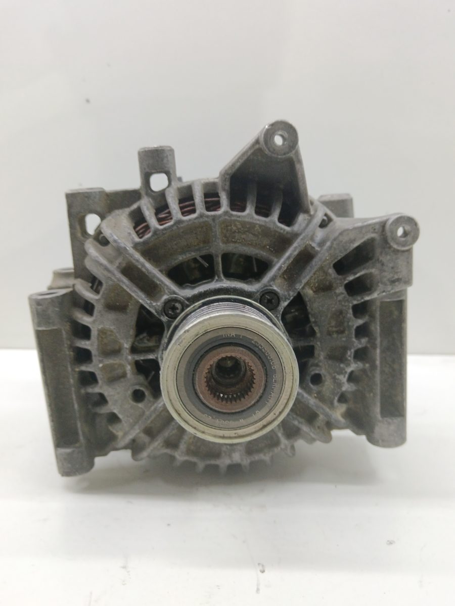 Alternador Mercedes-Benz Clase C (W203) Berlina 2000-2007 220 CDI (203.006) A0131540002