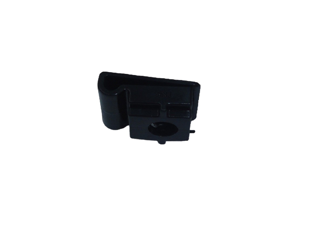 TUERCA MOLDURA GUARDABARRO TRASERO CHEVROLET D-MAX