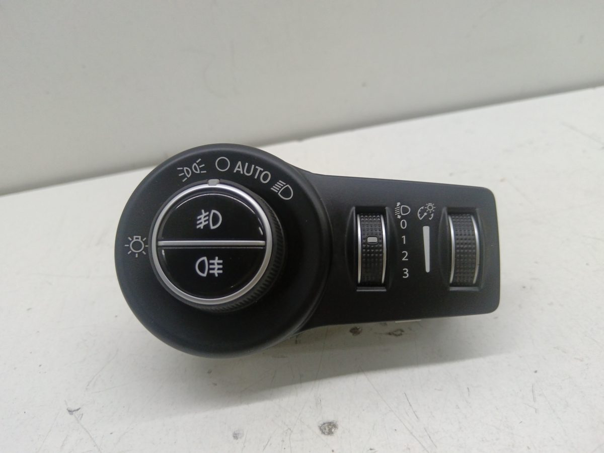 Llave Luces Fiat 500 X (334) 2014-Actualidad Cross 1.4L 103kW 07356273020