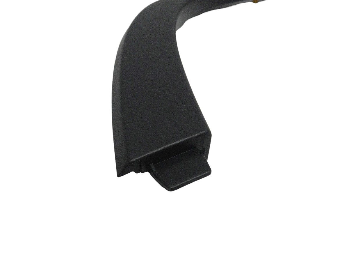 MOLDURA GUARDABARRO DELANTERO IZQUIERDO CH TRACKER 2013/