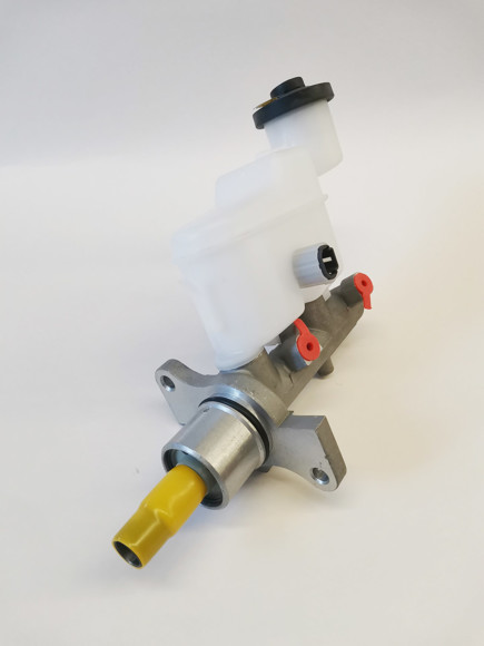 BOMBA DE FRENO TOYOTA HILUX SRV MANUAL 2005