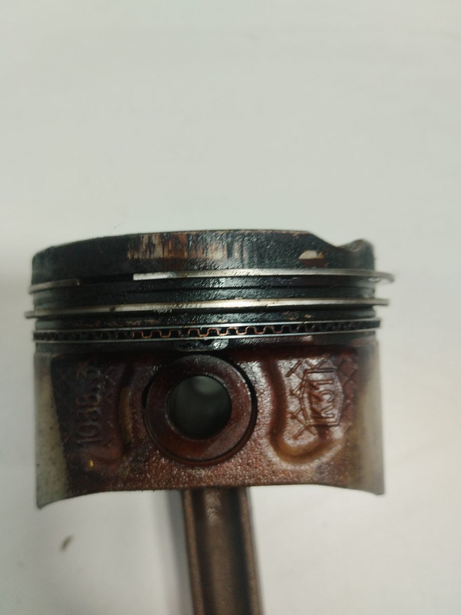 Piston Y Biela Renault Clio Ii Fase I (B/CBO) 1998-2001 1.6 Initiale (B/CBOD) 1.6L 66kW