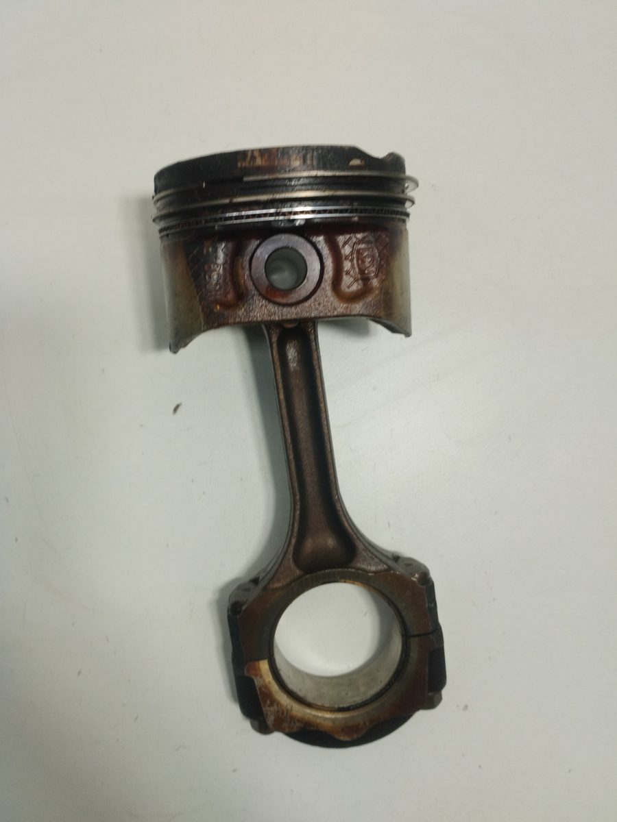 Piston Y Biela Renault Clio Ii Fase I (B/CBO) 1998-2001 1.6 Initiale (B/CBOD) 1.6L 66kW