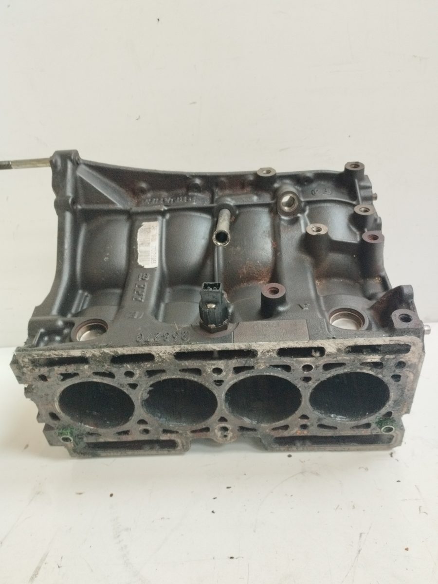 Block Renault Clio II Fase II (B/CB0) 2001-2013 1.2 16V 1.2L 55kW D4F722