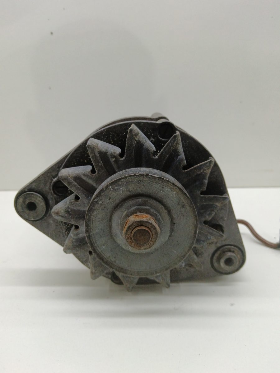Alternador BMW Serie 5 (E28) 1981-Actualidad 2.4 Turbodiesel 2.4L 85kW 0120489030