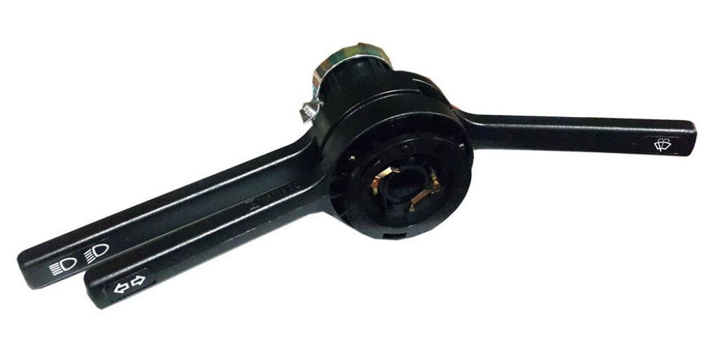 LLAVE BAJO VOLANTE FIAT LUCES PANDA 92