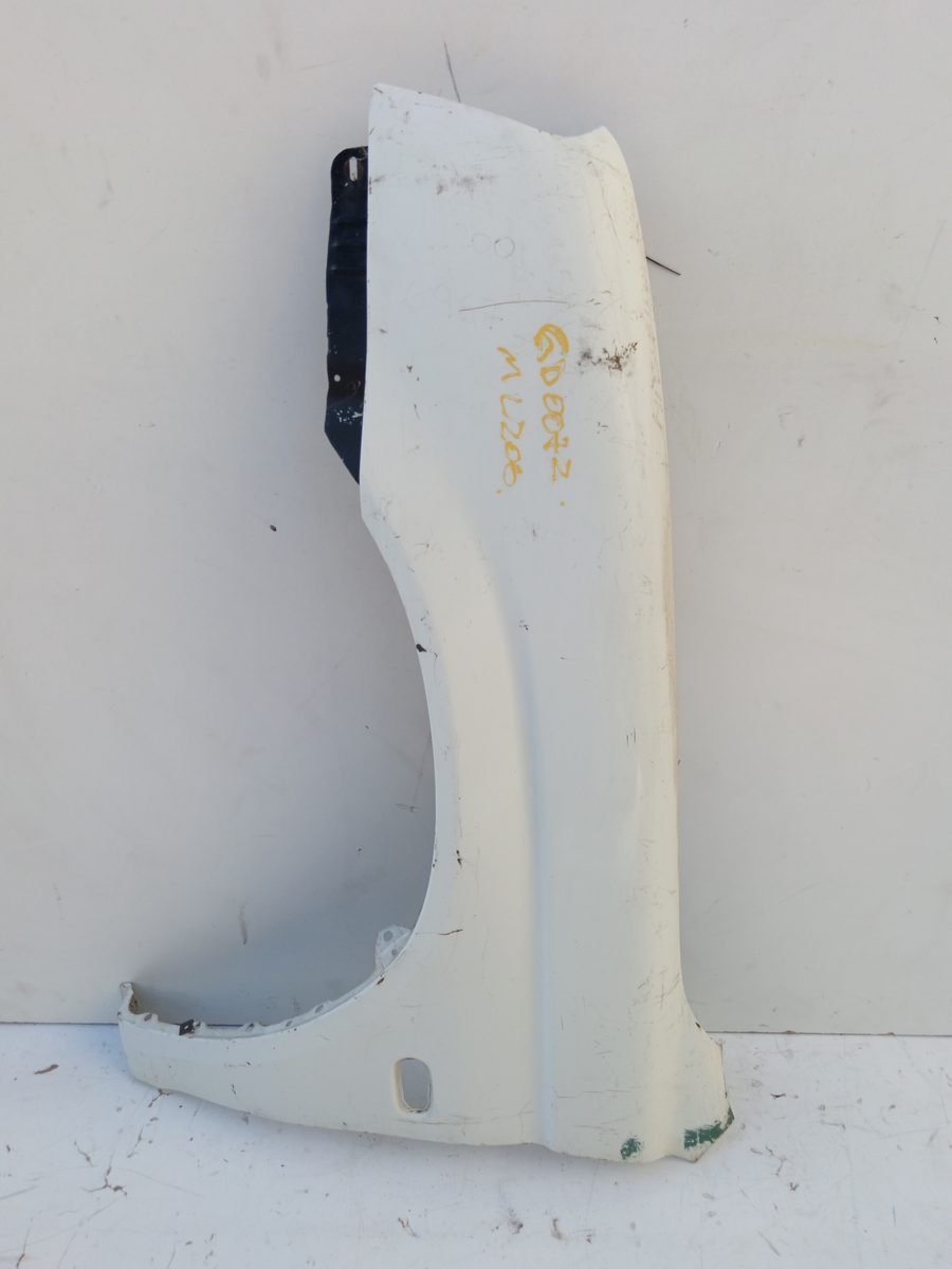 Guardabarro Delantero Derecho Mitsubishi L 200 (K60T) 1996-1999 Diesel