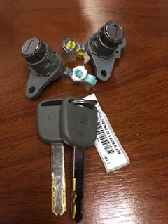 CILINDROS PUERTA HONDA FIT 03