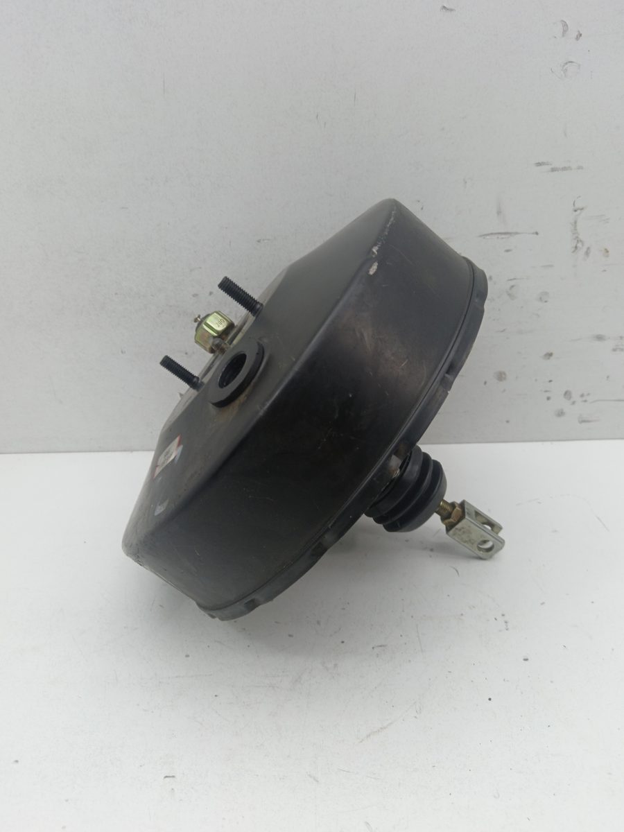 Servofreno Mitsubishi L 300 (P00) 1986-1999 Combi 2.5L 51kW 814030265909