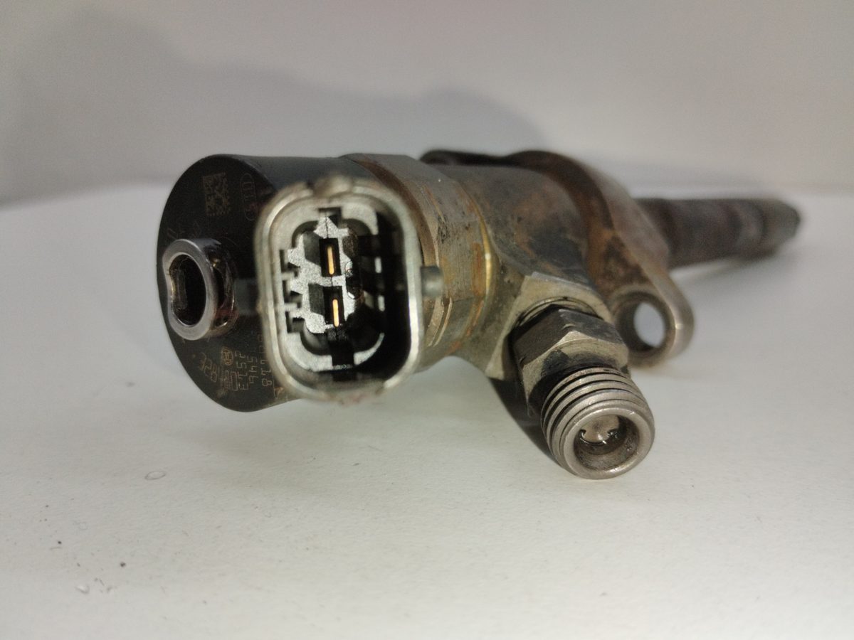 Inyector Citroën C4 Berlina 2004-2011 1.6 HDi CAT (9HY / DV6TED4) 1.6L 80kW 0445110259
