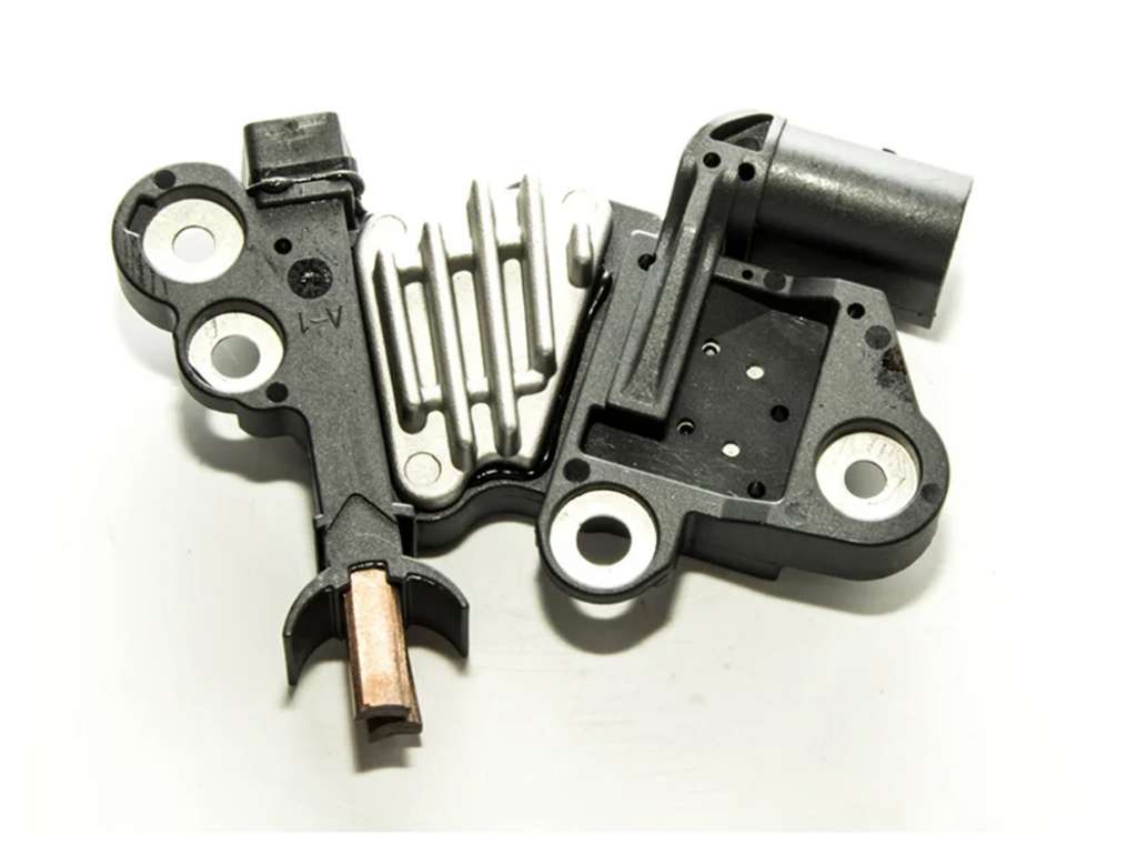 REGULADOR ALTERNADOR BOSCH BMW 06/13 12V