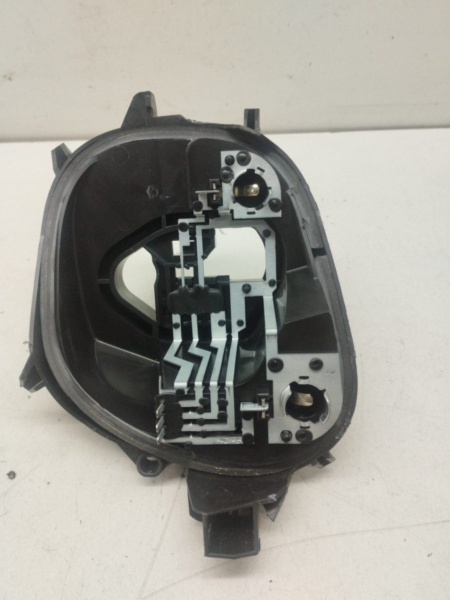 Porta Lampara Trasero Derecho Peugeot 208 2012-2019 FAP