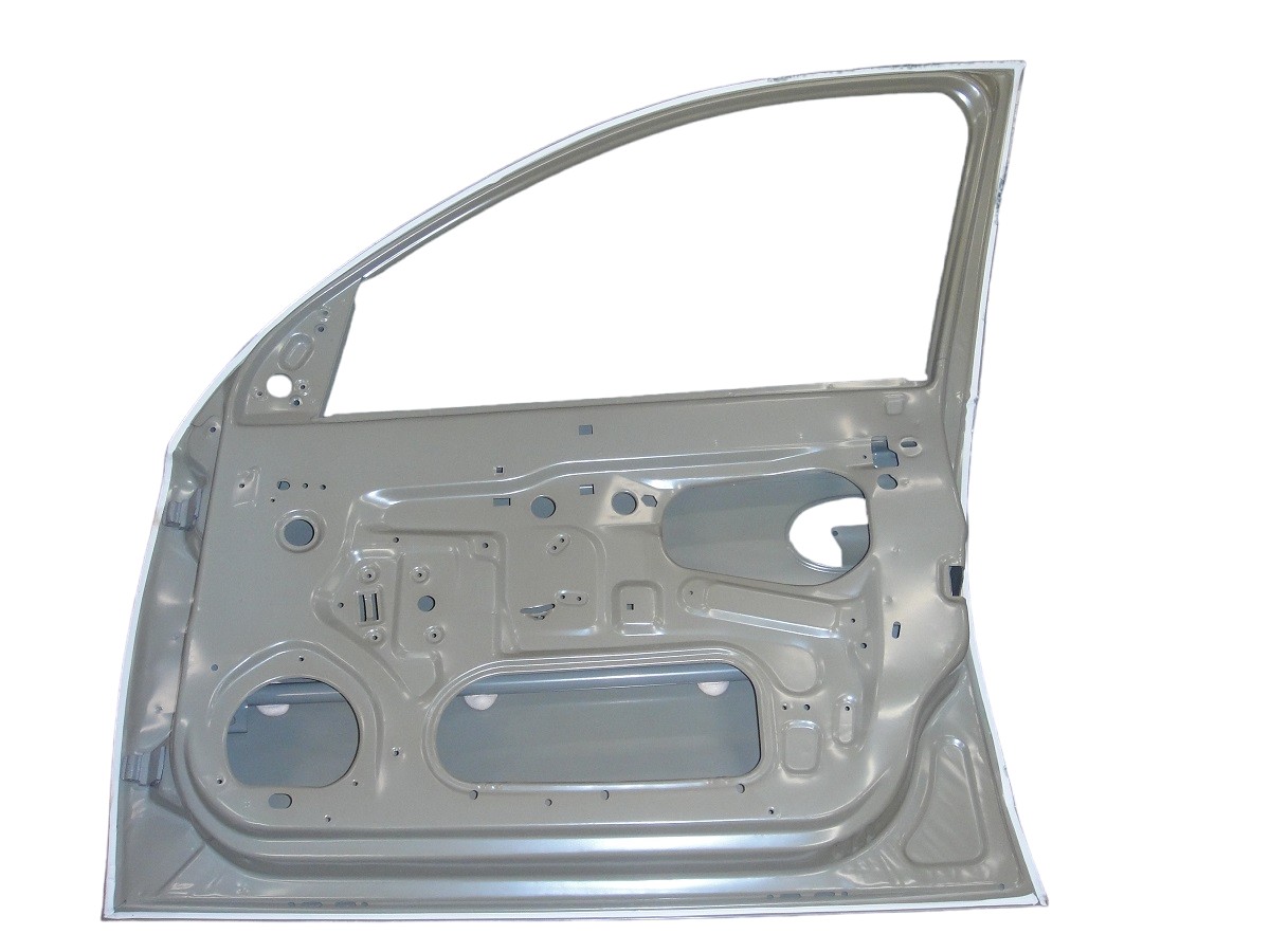 PUERTA DEL DERECHA CHEVROLET CORSA NOVO/MONTANA 2004/2010