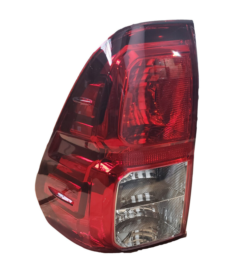 FAROL TOYOTA HILUX 2016/ TRASERO IZQUIERDO