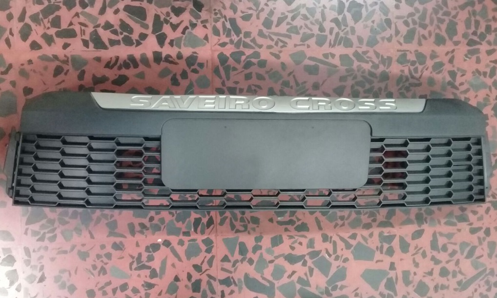 REJILLA PARAG DEL VW SAVEIRO CROSS VI 13 (NEG)