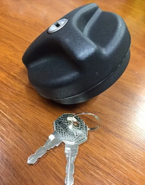 Tapa de combustible con llave