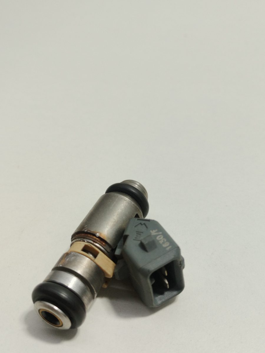 Inyector Renault Megane I Classic (LA0) 1996-2001 1.4e RN 1.4L 55kW 040H104274
