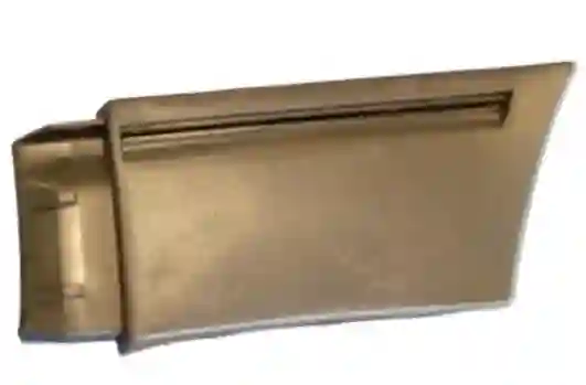 Cantonera delantera izquierda