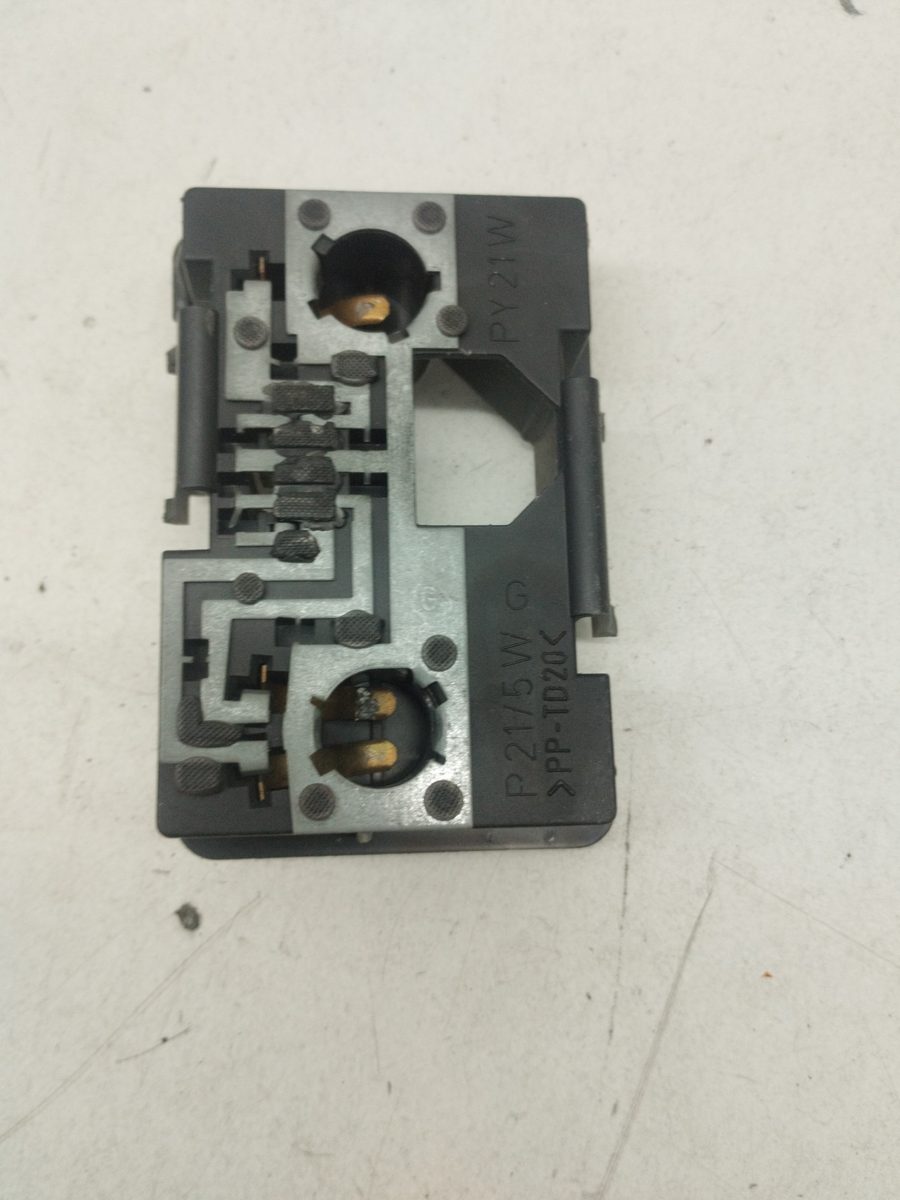Porta Lampara Trasero Izquierdo Citroën Xantia Berlina 1993-1997 (LFY / XU7JP4)
