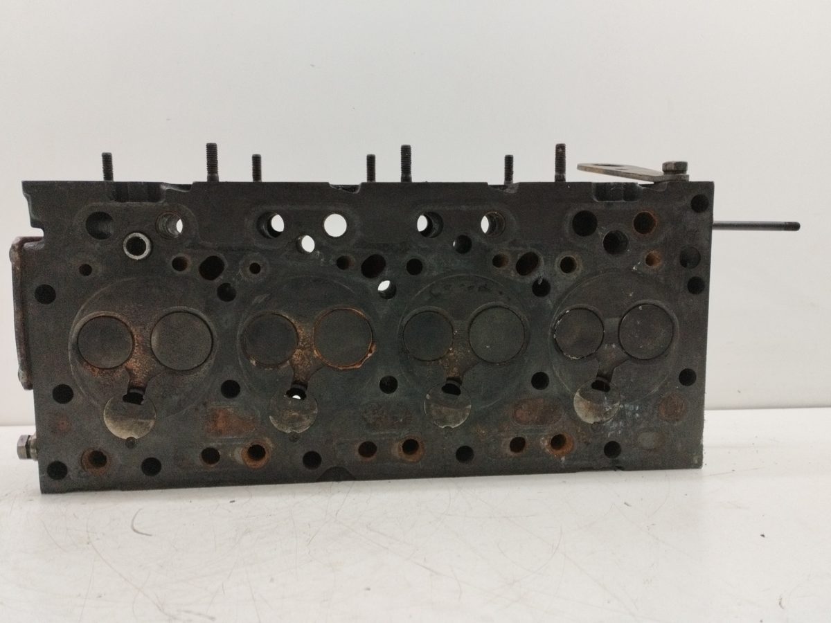 Tapa De Cilindros Nissan Patrol (K/W260) 1989-2002 2.7 Turbodiesel 2.7L 74kW